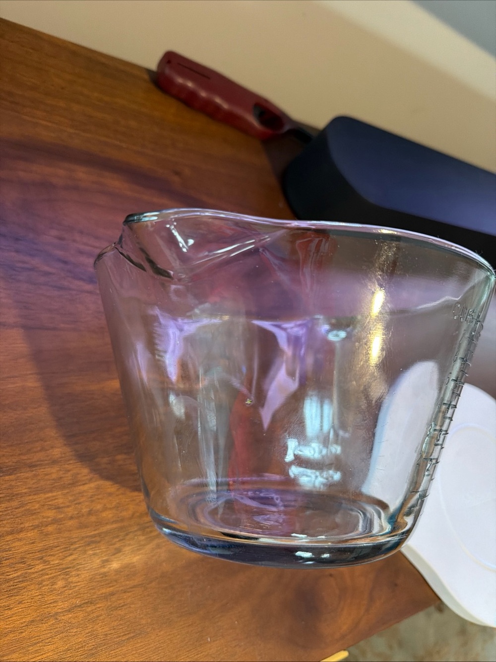 Pampered Chef Clear Glass Mixing Bowl with Measuring Marks 8 cup w lid - Picture 5 of 14